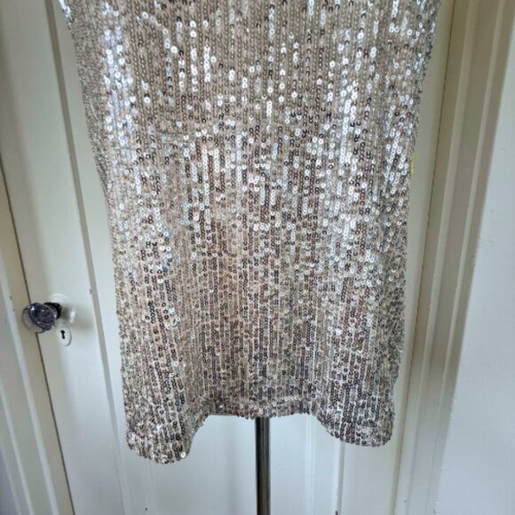 CECE Silver Sequin Cap Sleeve V-Neck Top Size M - Picture 4 of 12